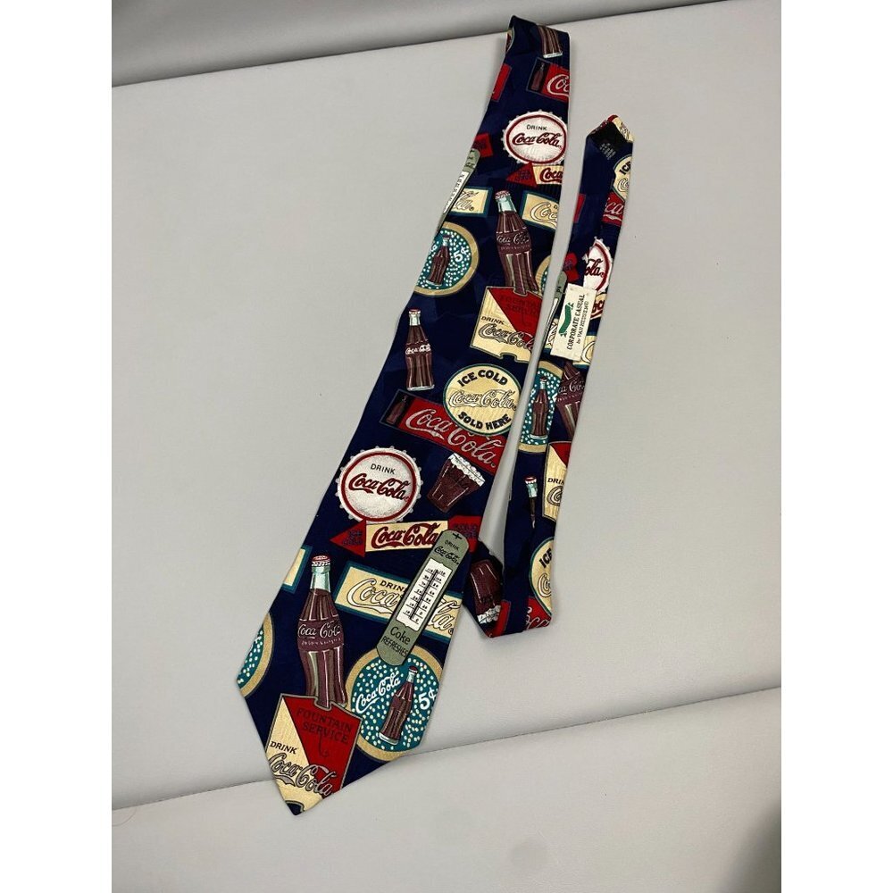 Vintage Van Heusen Corporate Mens Tie Coca Cola Soda Novelty career office OS